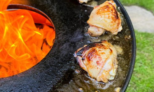 Hähnchen brutzelt